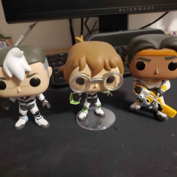 Voltron Funko Pop Figure Lot of 3 Hunk, Pidge, Shiro - Picture 1 of 2